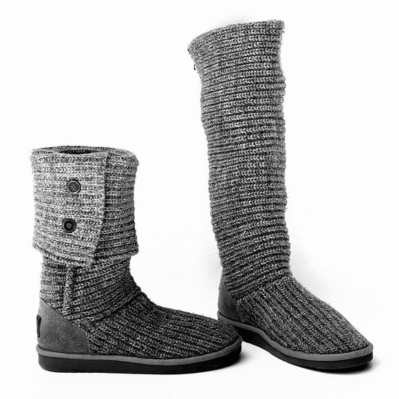 UGG Classic Cardy Button Detailed Knit Boots 6 - Picture 7 of 16